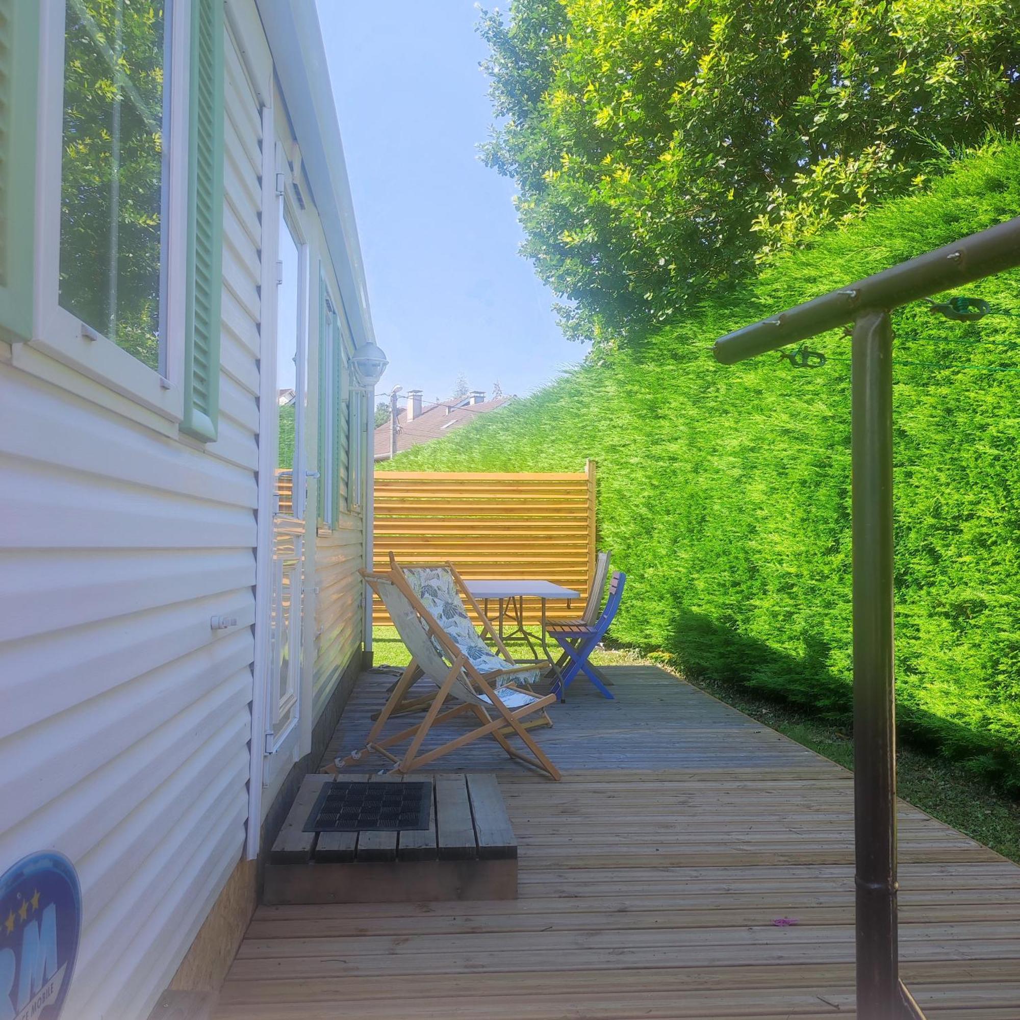 Mobile-Home Avec Terrasse Thonon-les-Bains Exterior foto